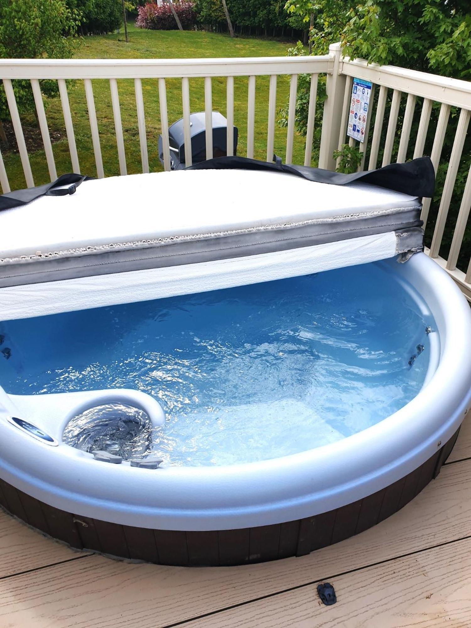 16 Anglers Acre Luxury Hot Tub Break Tattershall Lakes Exteriör bild